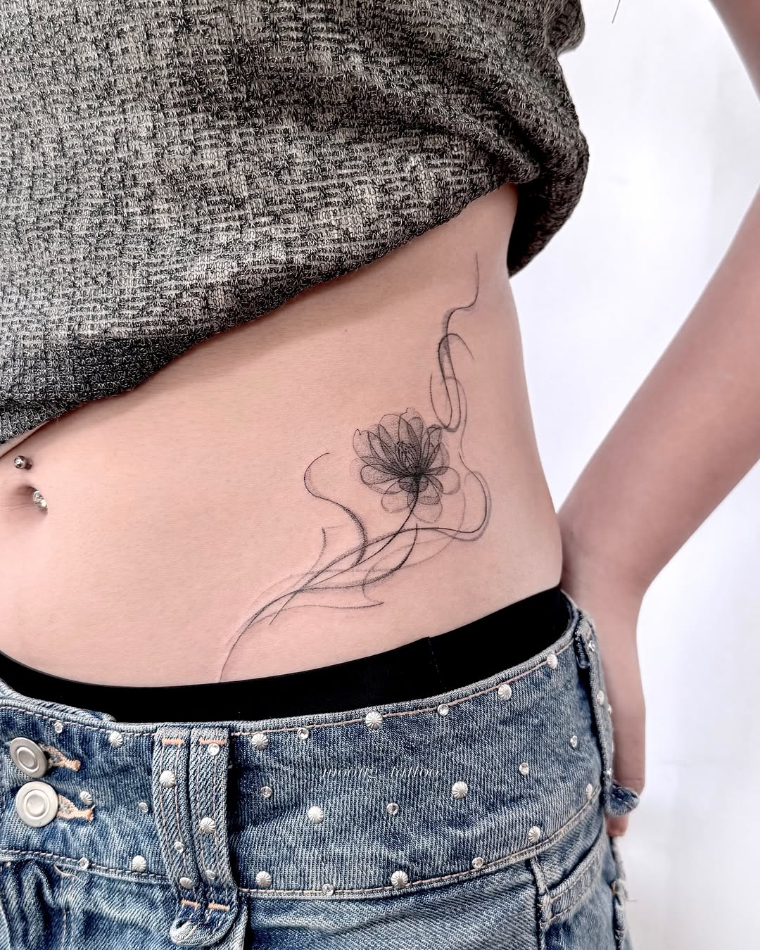 Tattoo by @moong_tattoo — fine_line, minimalist