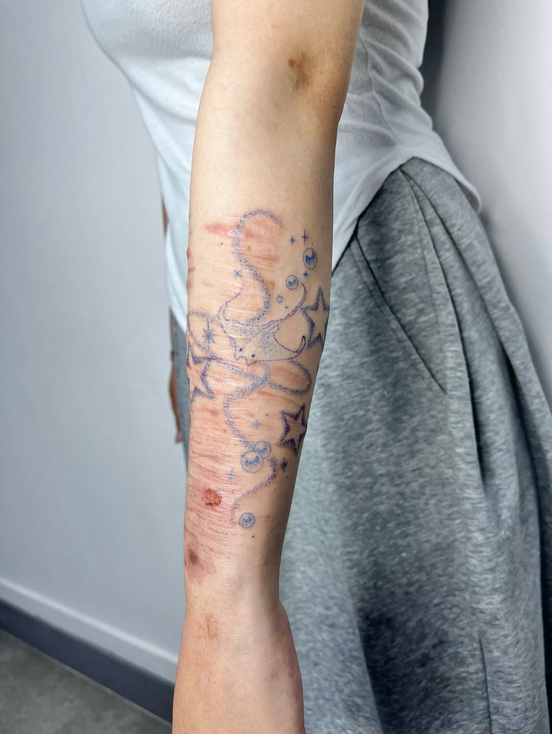 Tattoo by @bokchi_poke — fine_line, minimalist