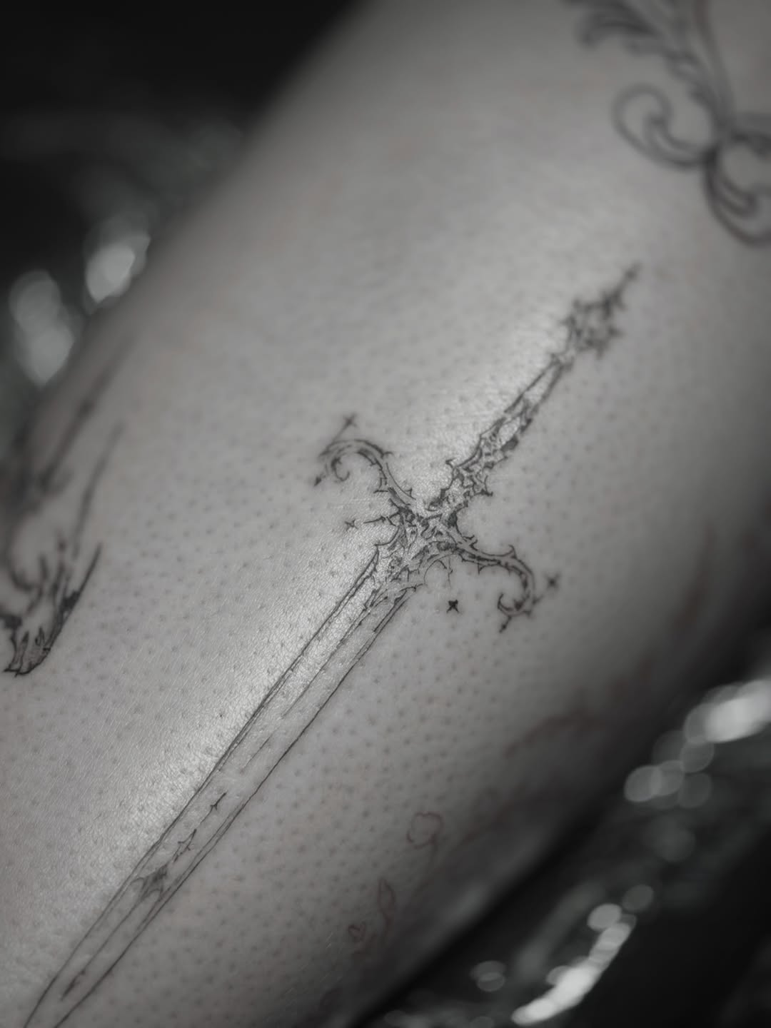 Tattoo by @oliversoames β fine_line, ornamental