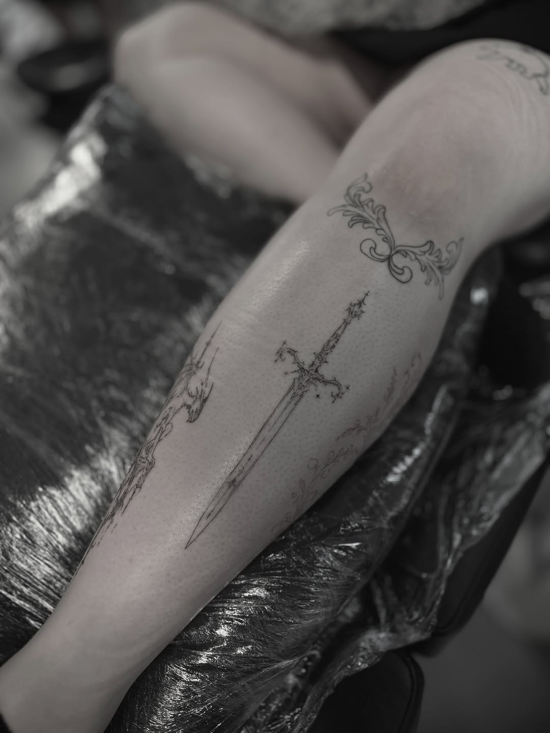 Tattoo by @oliversoames β fine_line, ornamental