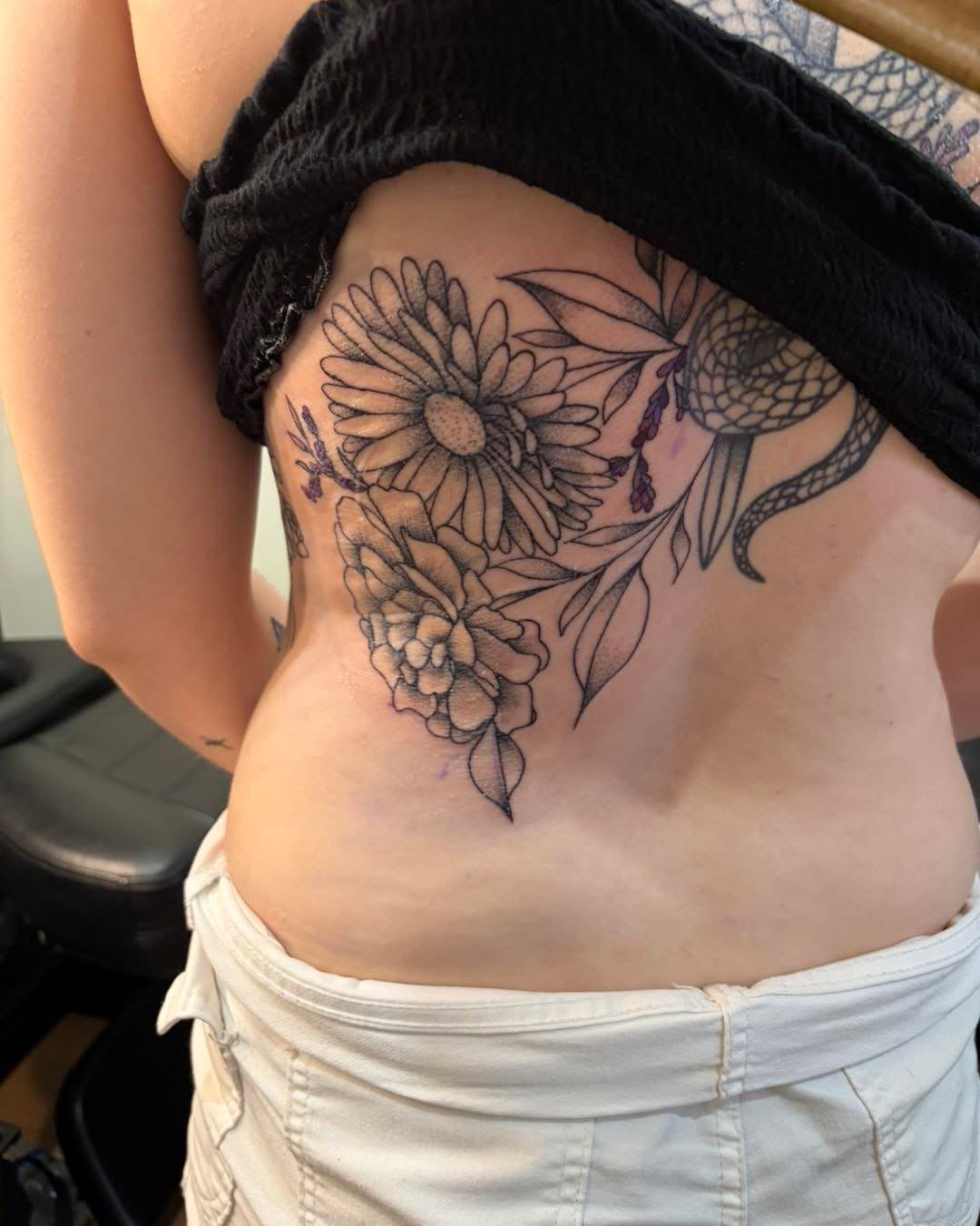 Tattoo by @gchlo123 — fine_line, dotwork