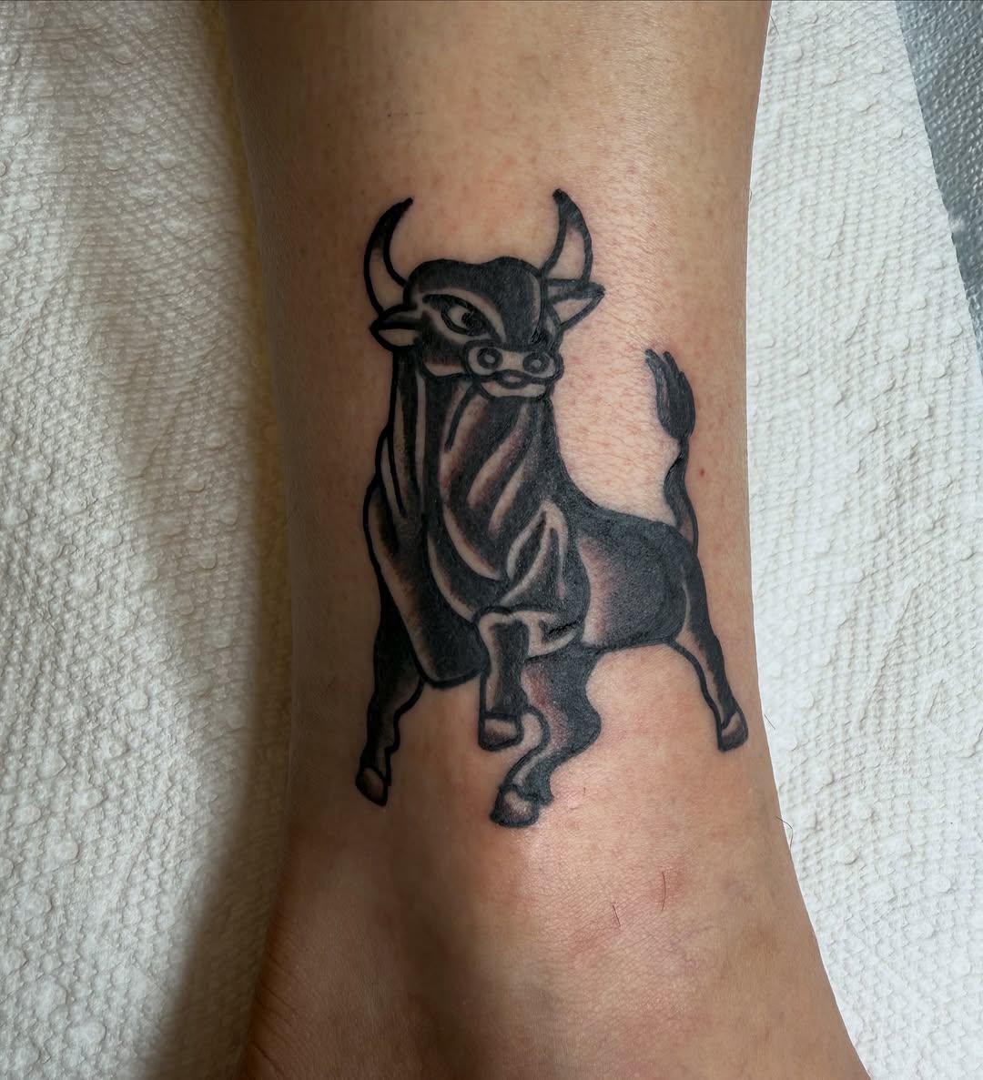 Tattoo by @bigmoon_18 — black_and_grey, realism