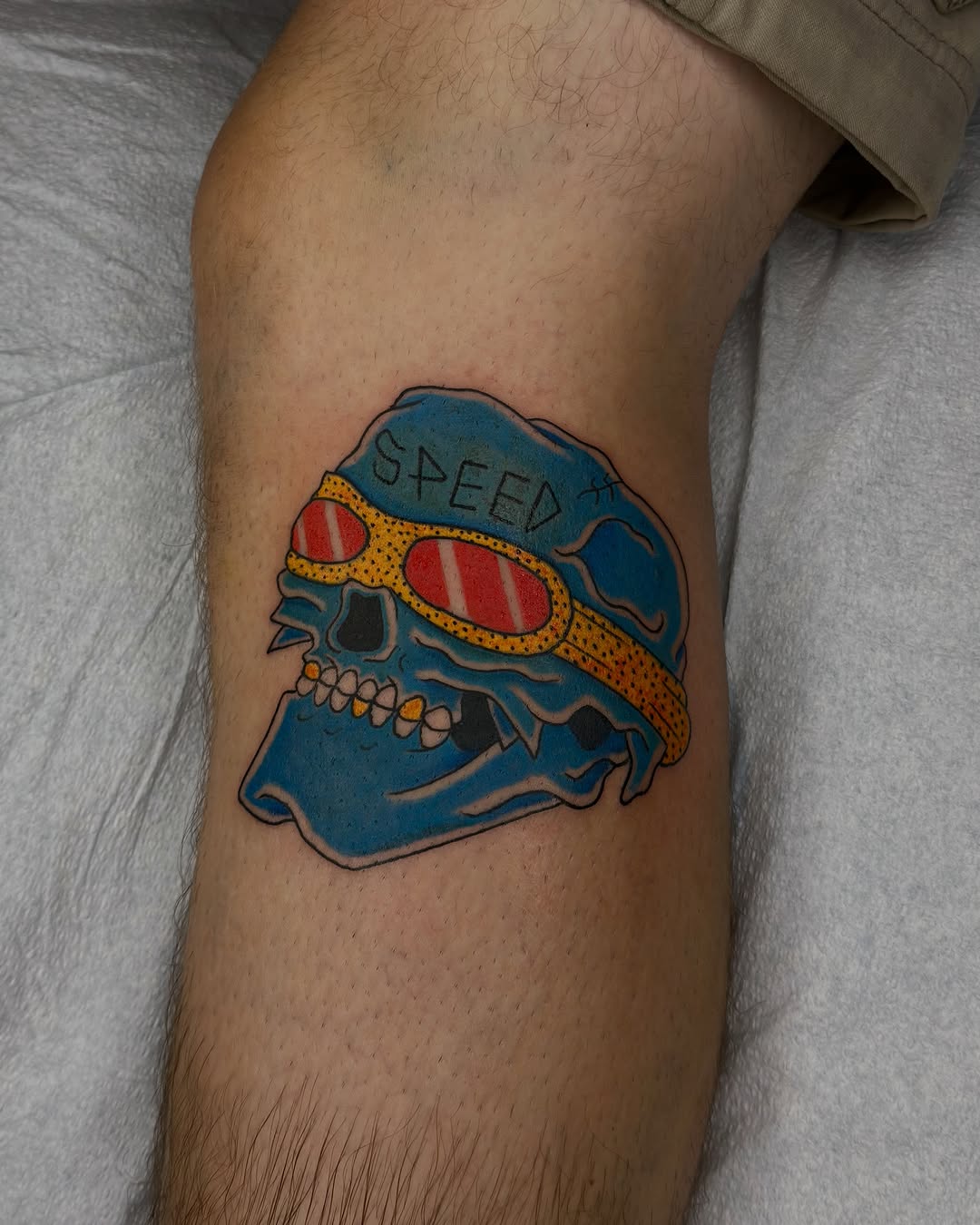 Tattoo by @picaflor.tattooer — american_traditional