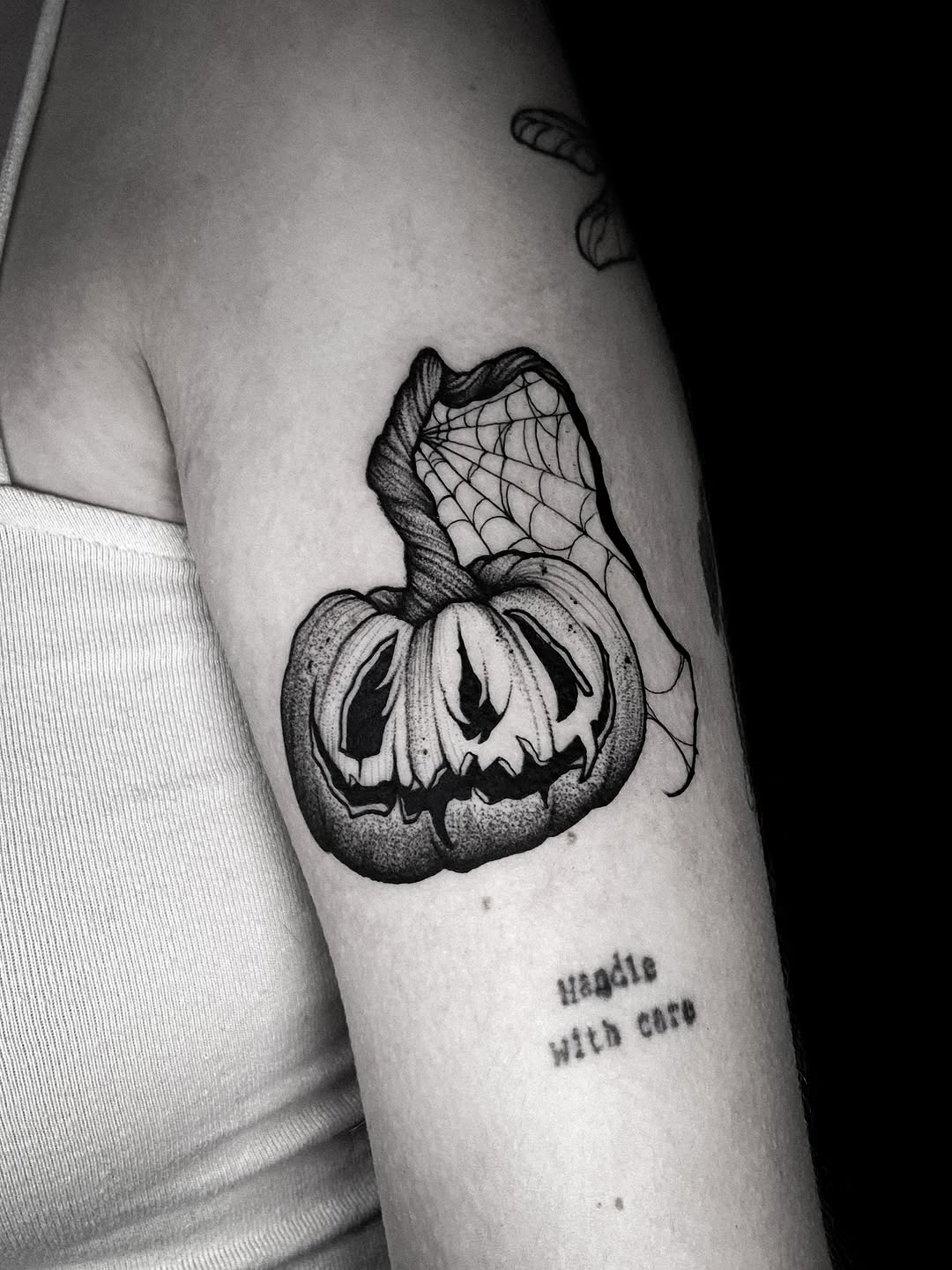 Tattoo by @bunche_tattoo โ black_and_grey, illustrative