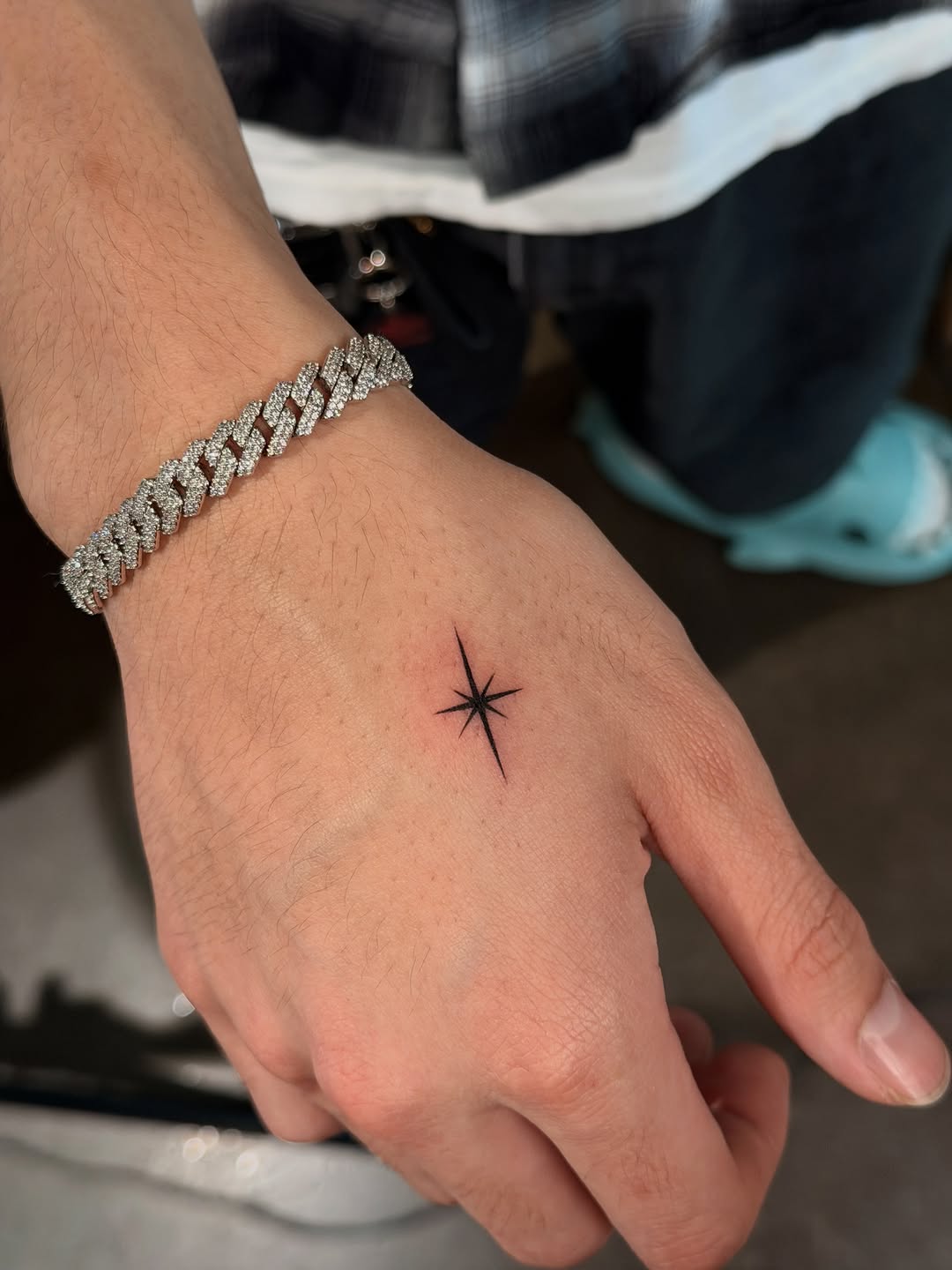 Tattoo by @jane_tattoo.yeg โ fine_line, minimalist