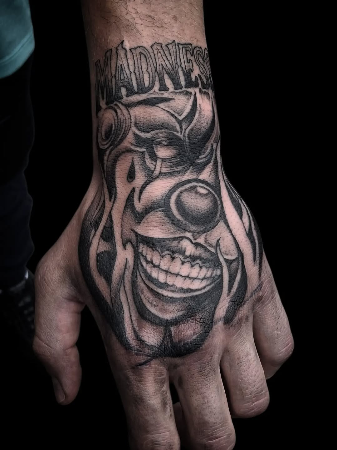 Tattoo by @powetattoos — black_and_grey, lettering_script