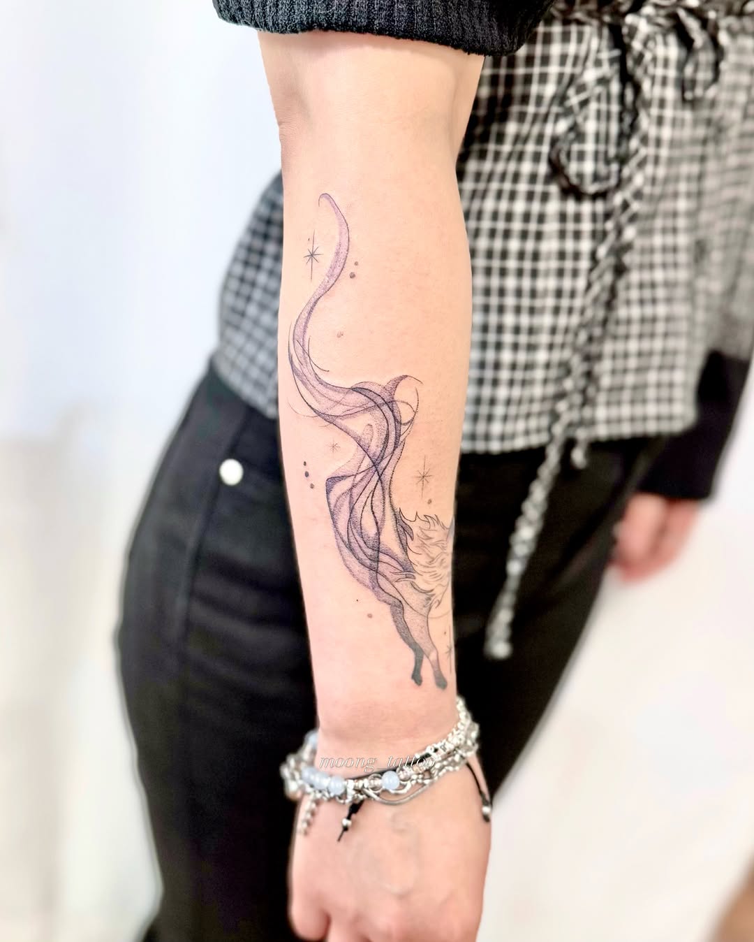 Tattoo by @moong_tattoo — fine_line, dotwork