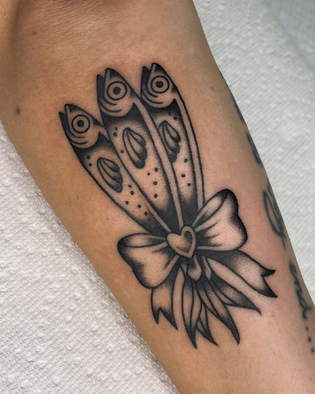 Tattoo by @ninarosatattoo — american_traditional