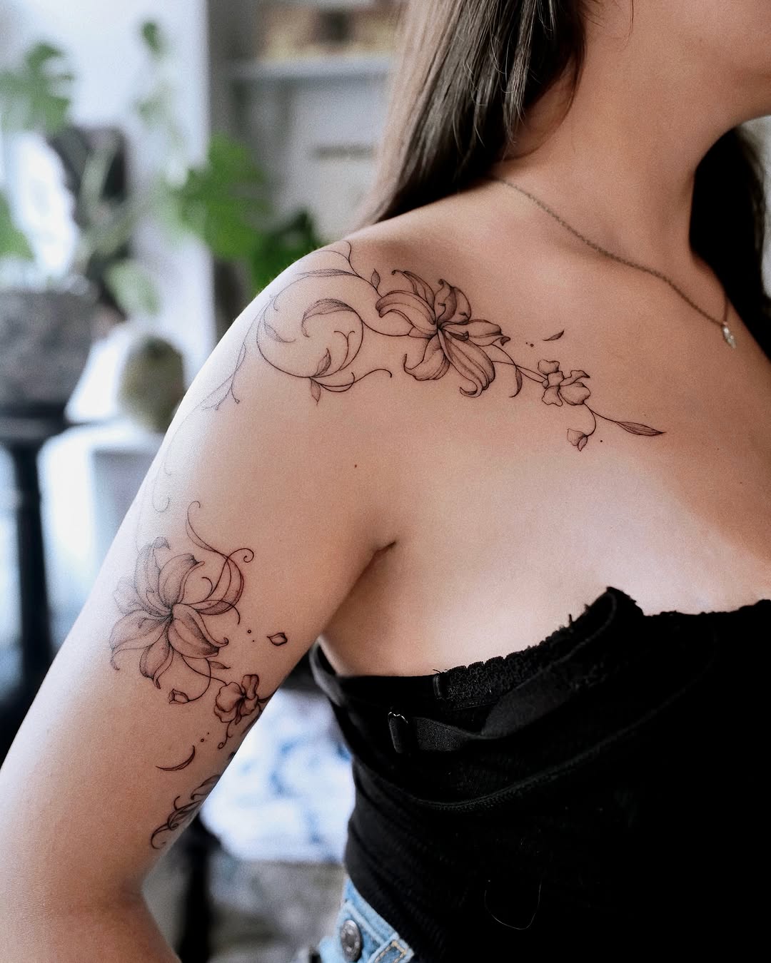 Tattoo by @yeowool_tattooer — fine_line, illustrative