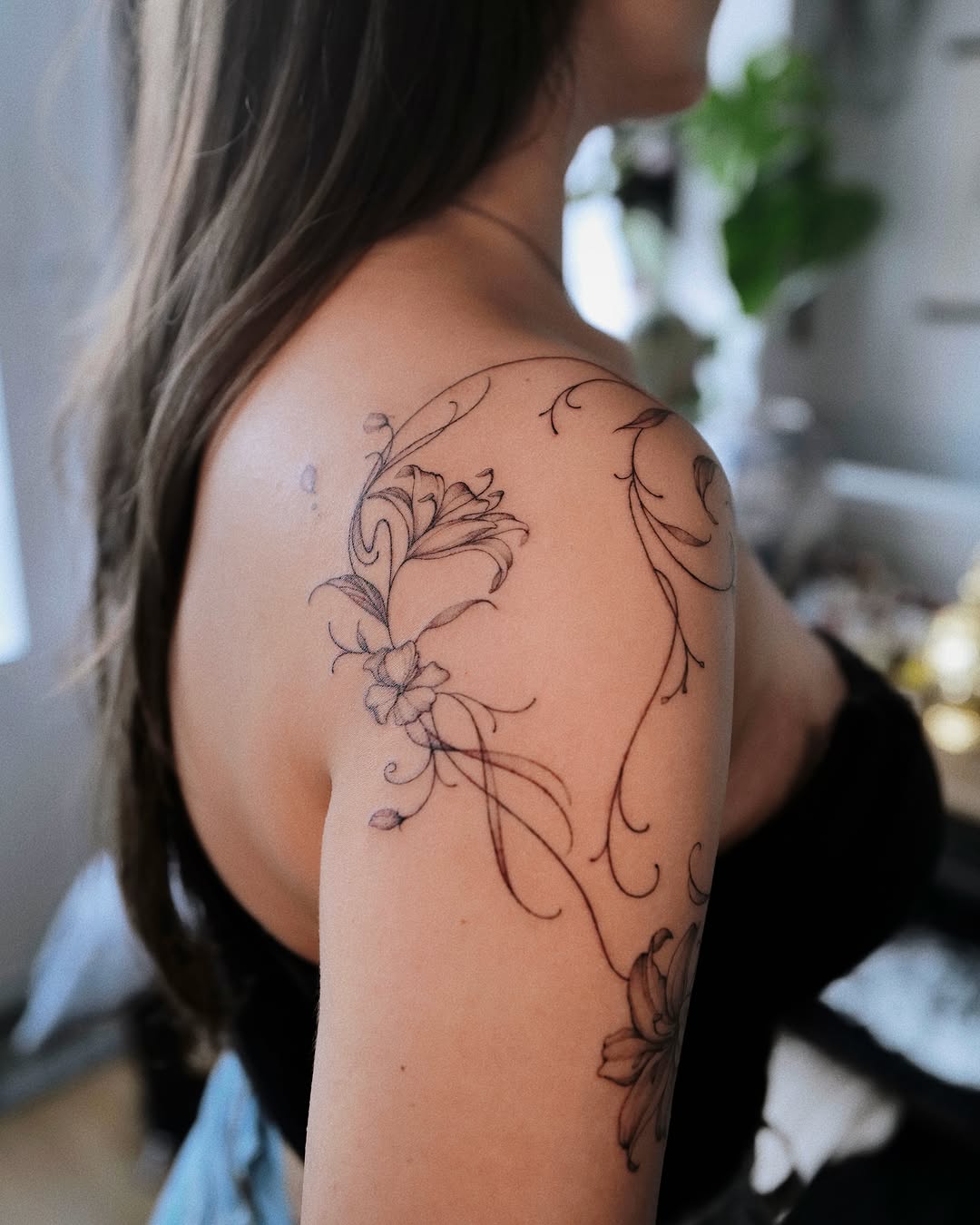 Tattoo by @yeowool_tattooer — fine_line, black_and_grey