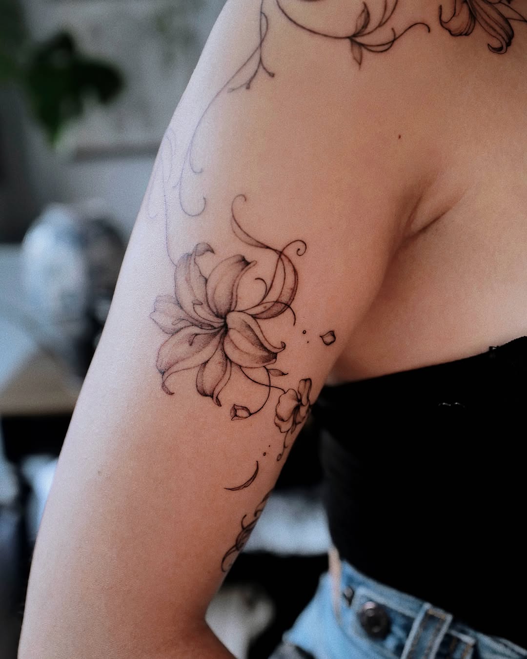 Tattoo by @yeowool_tattooer — fine_line, black_and_grey