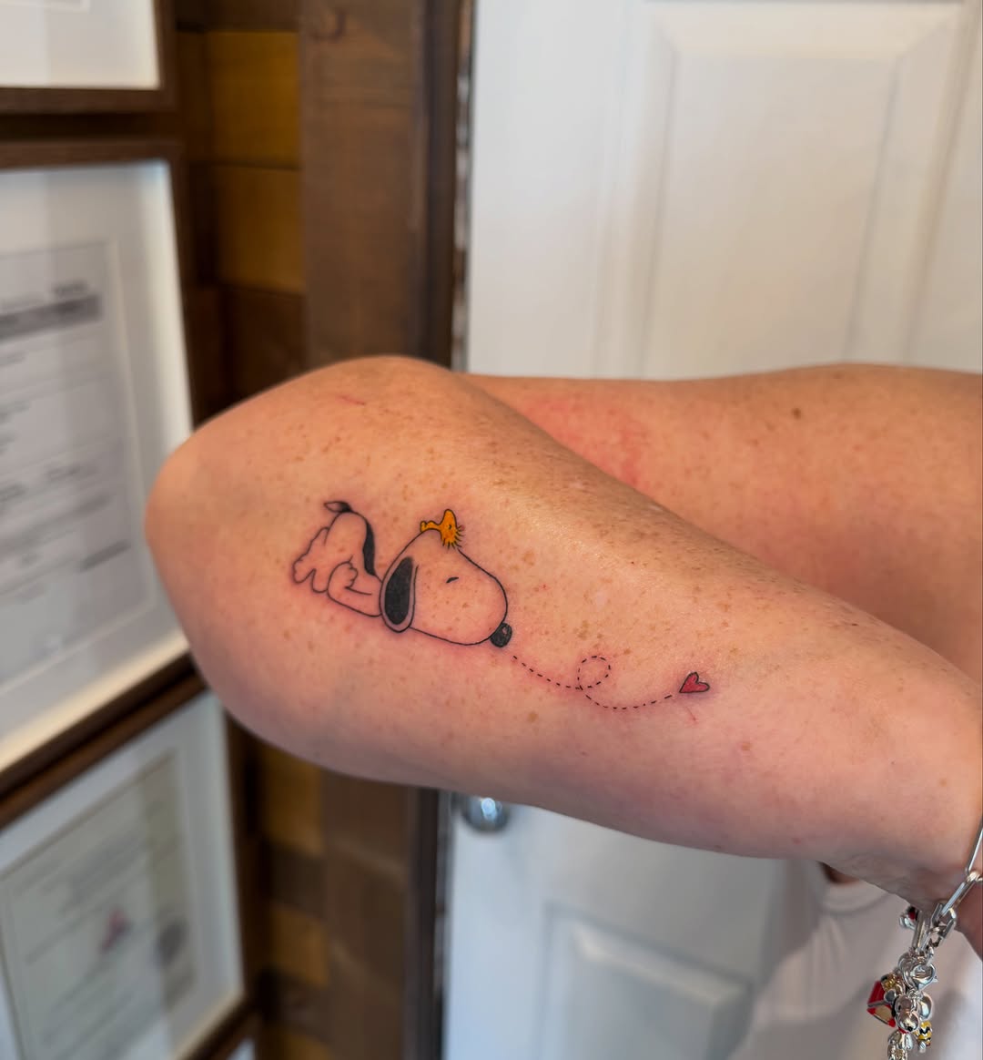 Tattoo by @doingadraw โ fine_line, minimalist