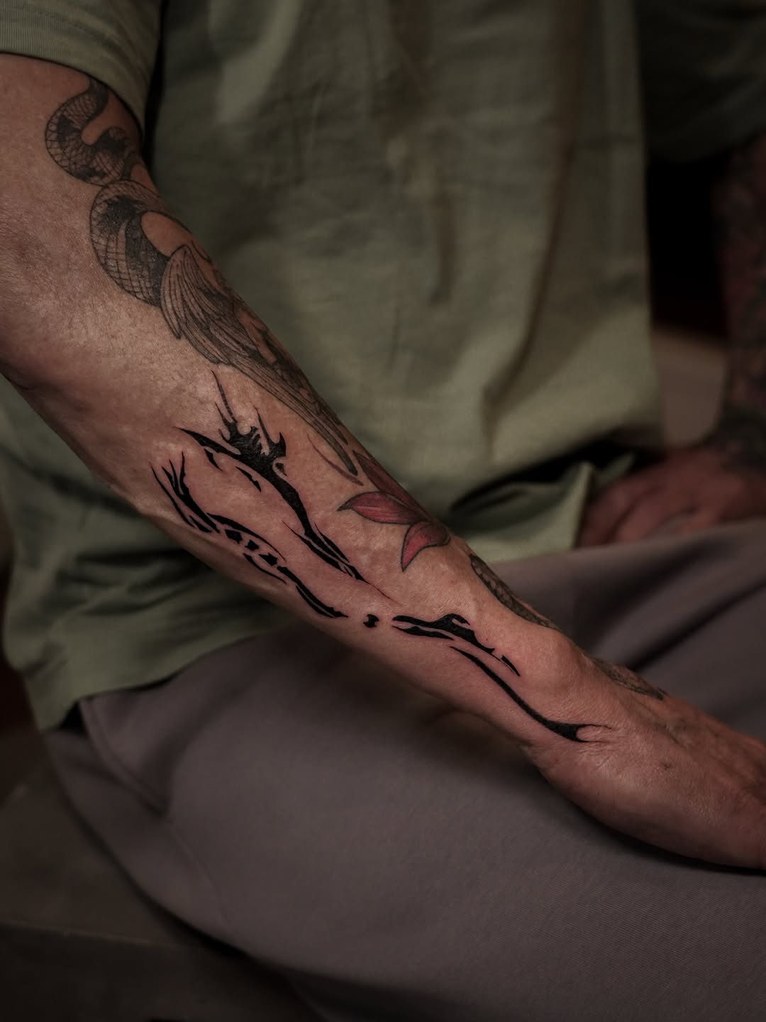 Tattoo by @tomtranchina โ blackwork, black_and_grey