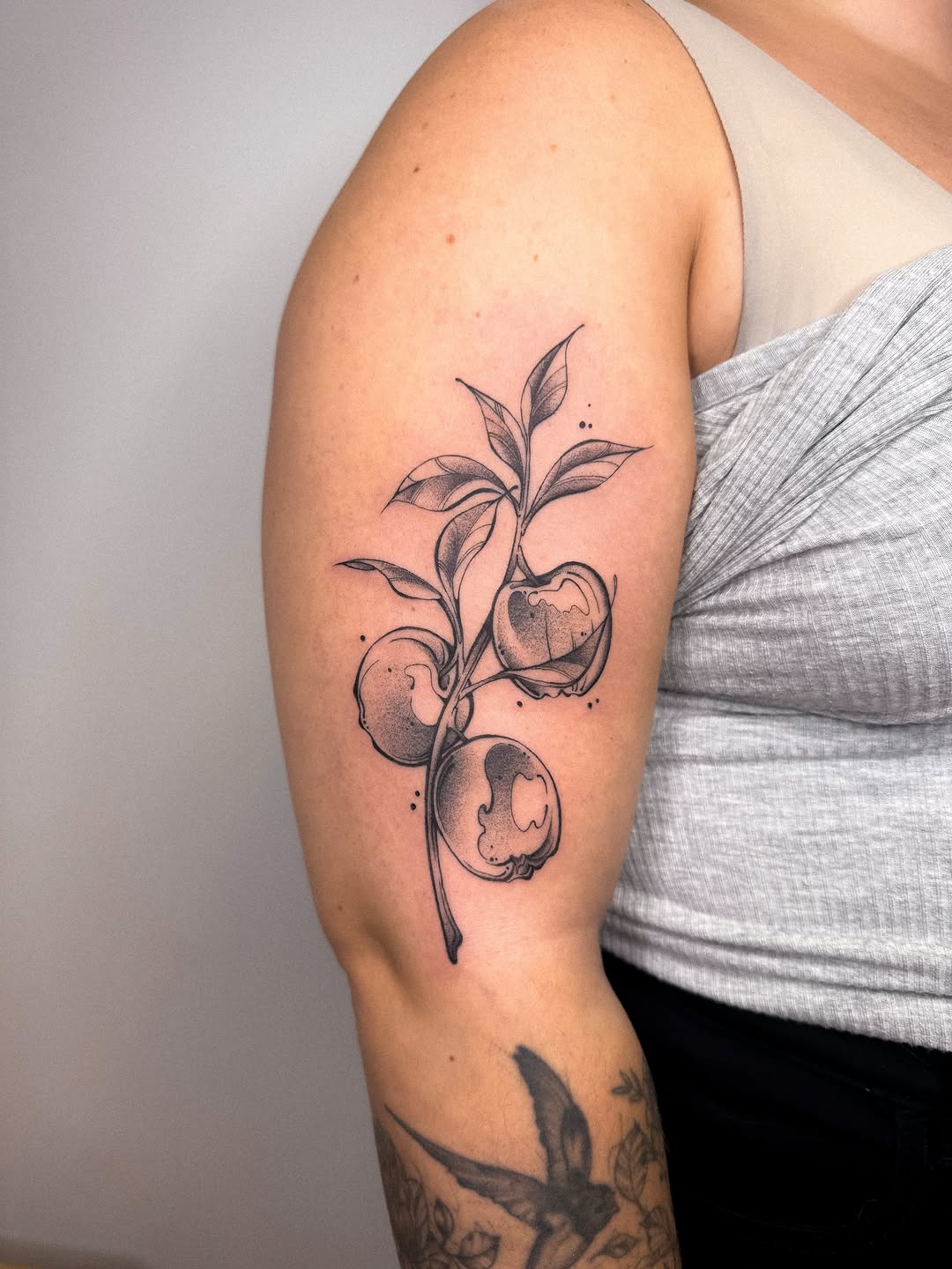 Tattoo by @madamerubis — fine_line, black_and_grey