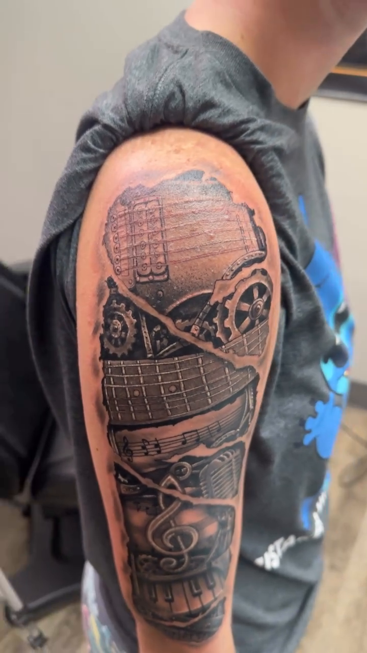 Tattoo by @pyramidofink — black_and_grey, realism