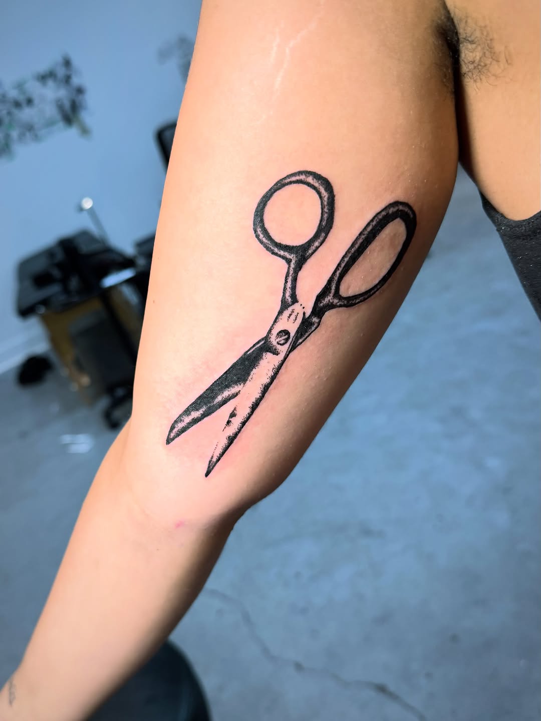 Tattoo by @r0tten.t4ts — black_and_grey, realism