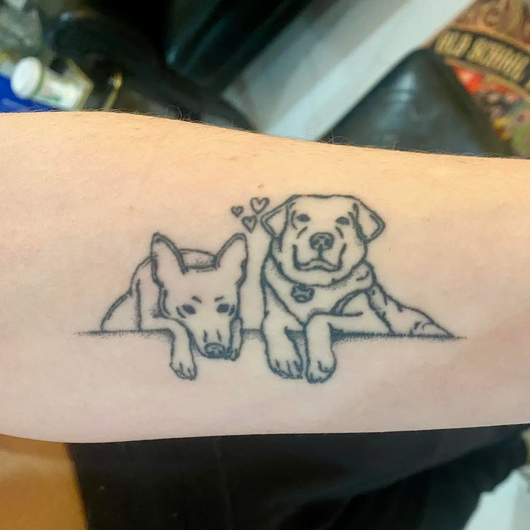 Tattoo by @babydolltats โ fine_line, dotwork