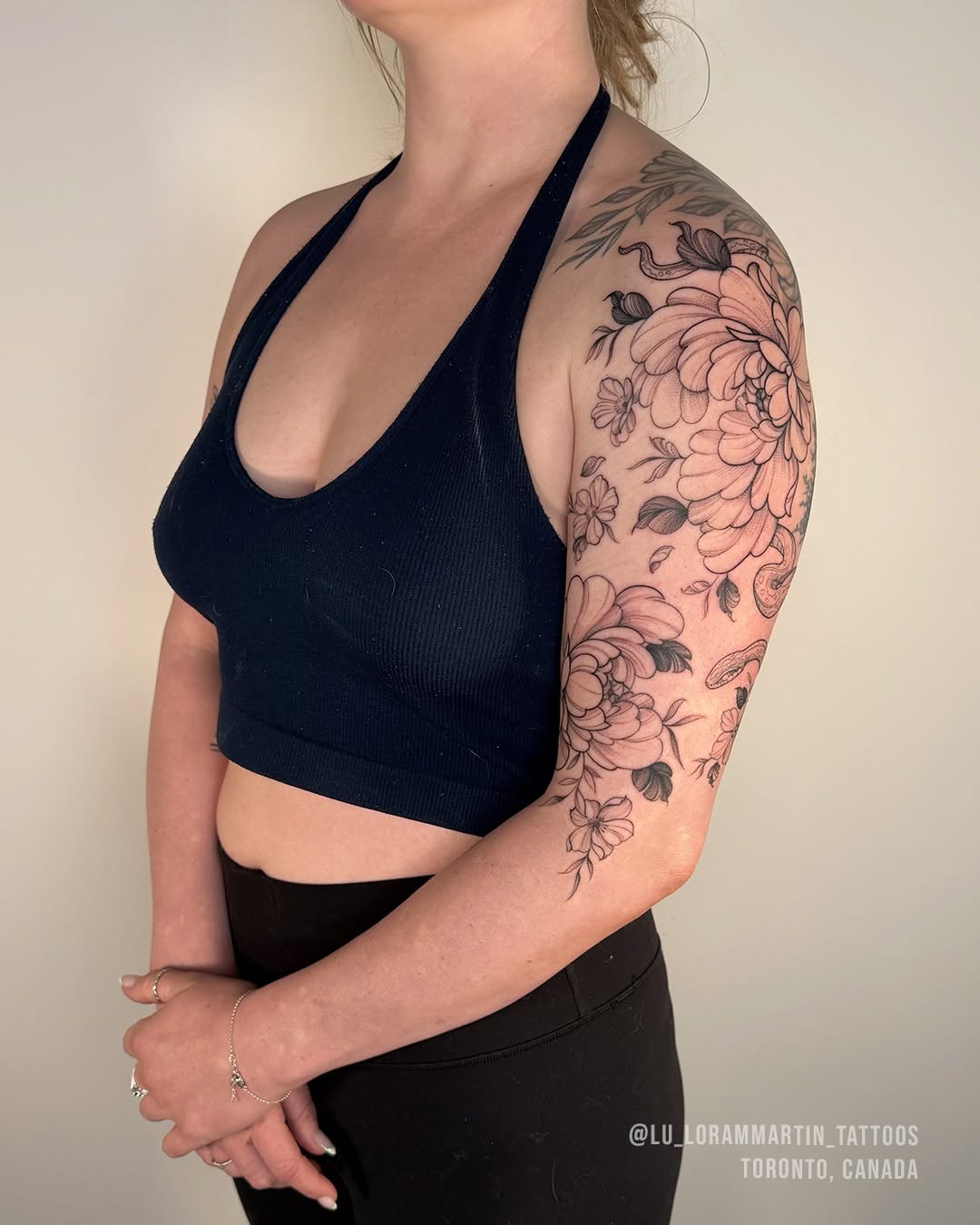 Tattoo by @lu_lorammartin_tattoos — fine_line, black_and_grey
