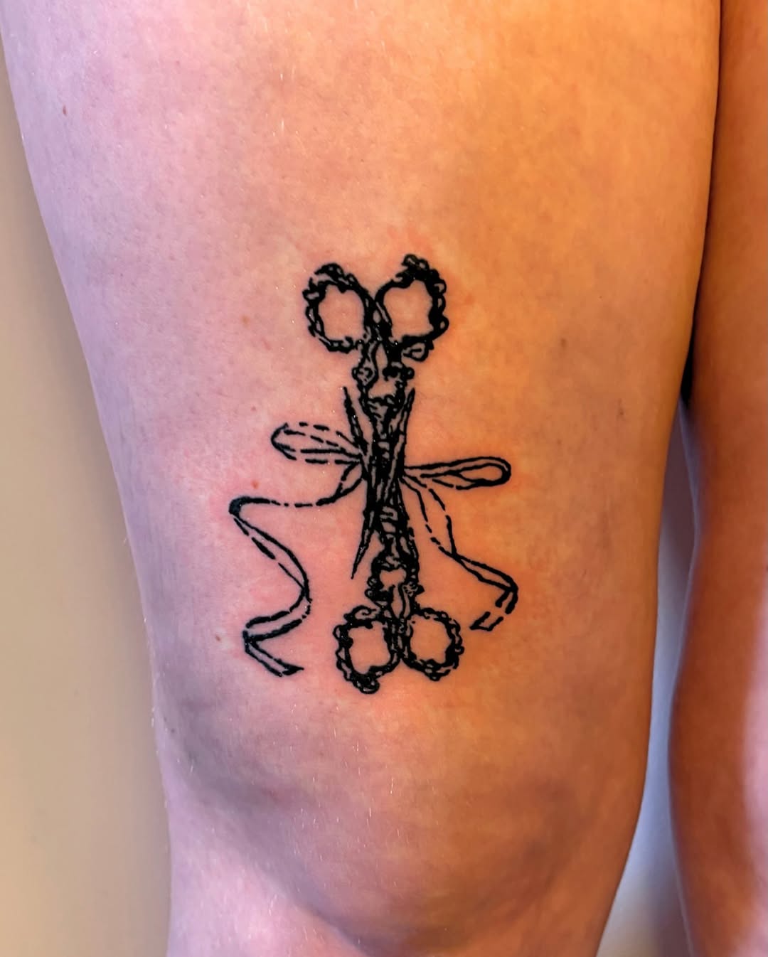 Tattoo by @cupidstunts__ — fine_line, illustrative
