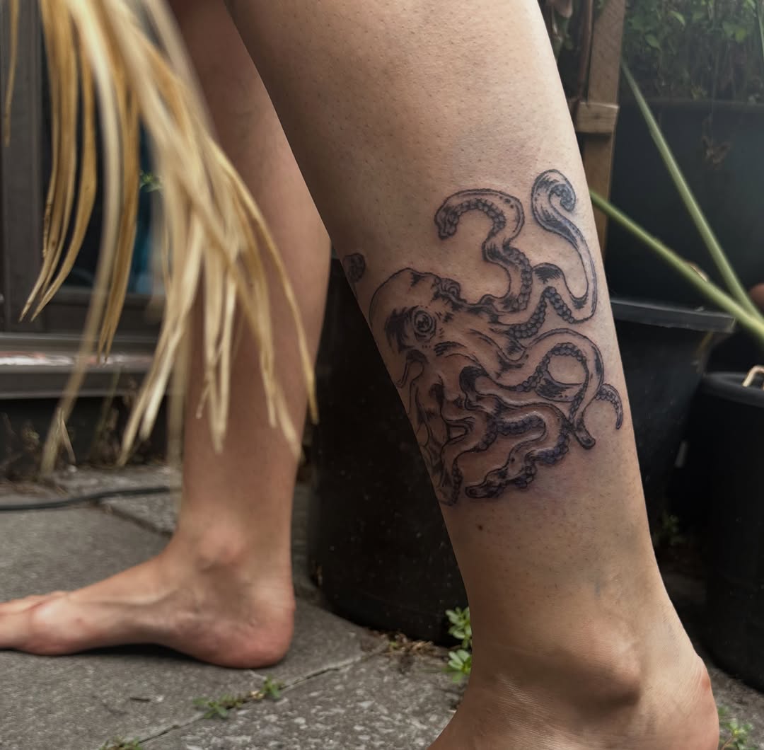 Tattoo by @ghostsartcorner — black_and_grey, realism