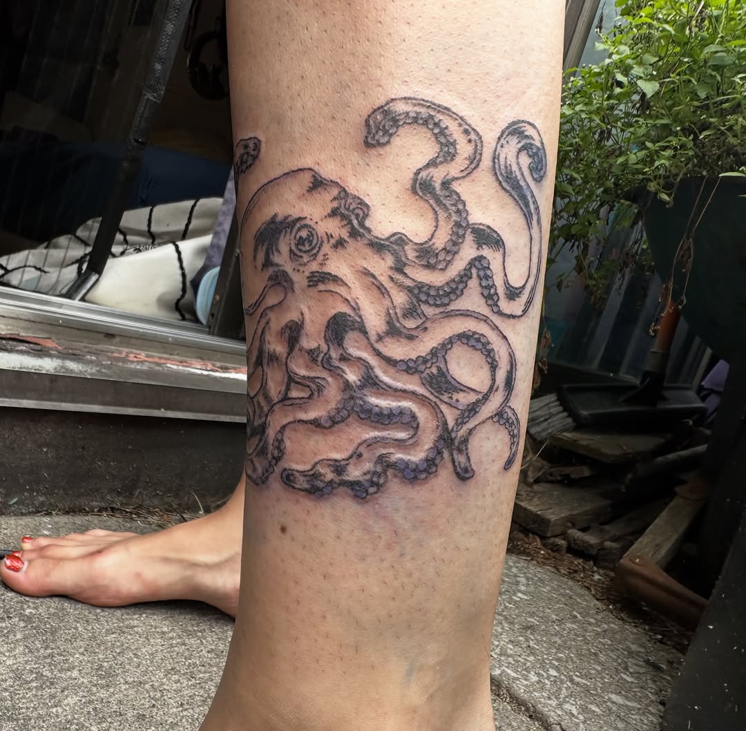 Tattoo by @ghostsartcorner — black_and_grey, illustrative