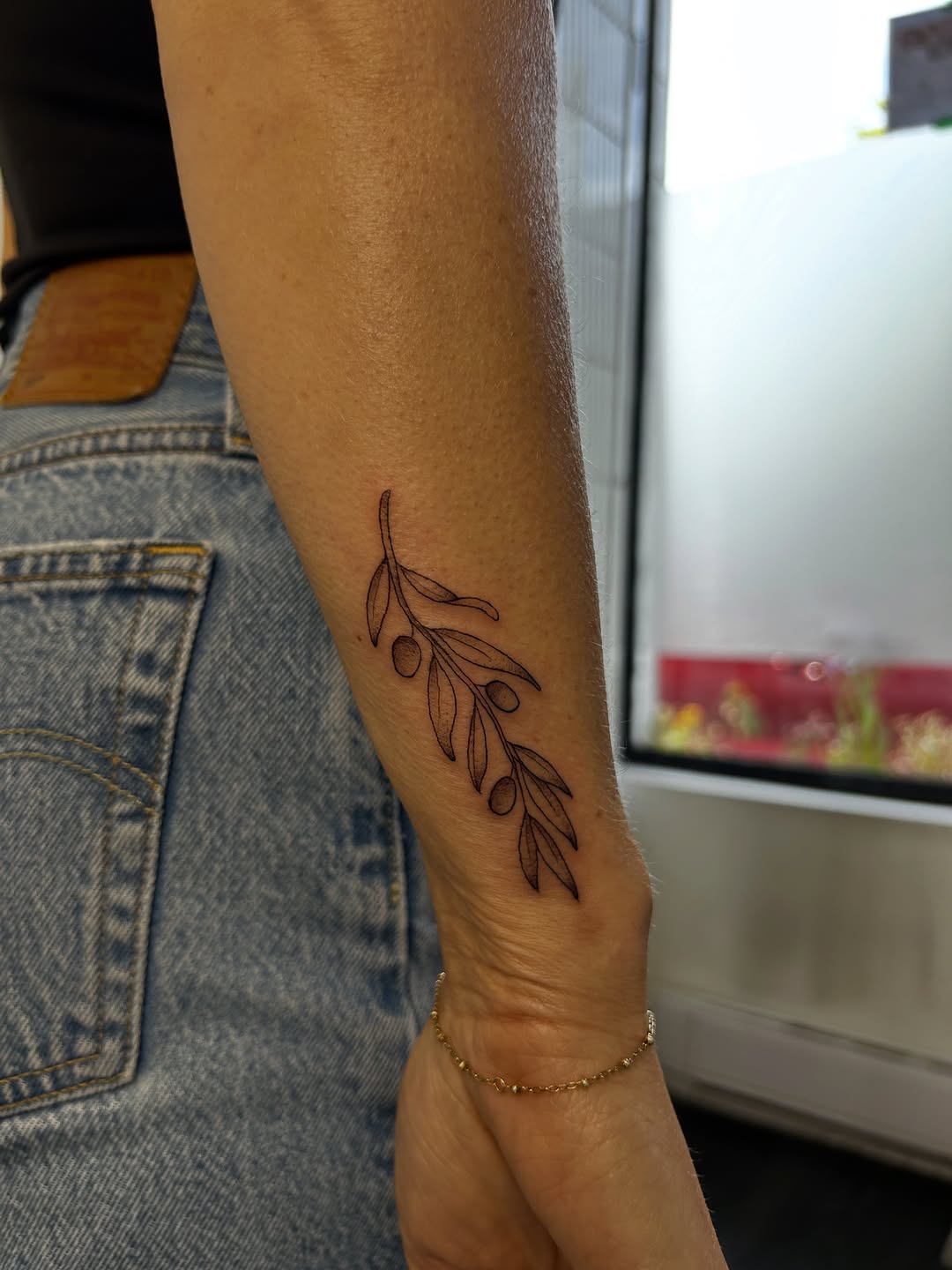 Tattoo by @bria.tattoos — fine_line