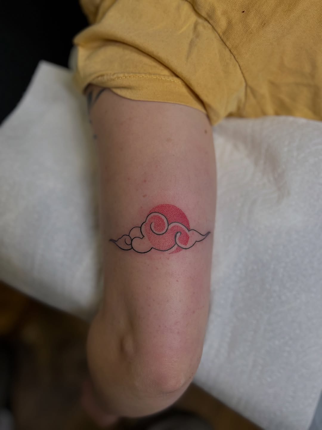 Tattoo by @douceliigne — fine_line, dotwork