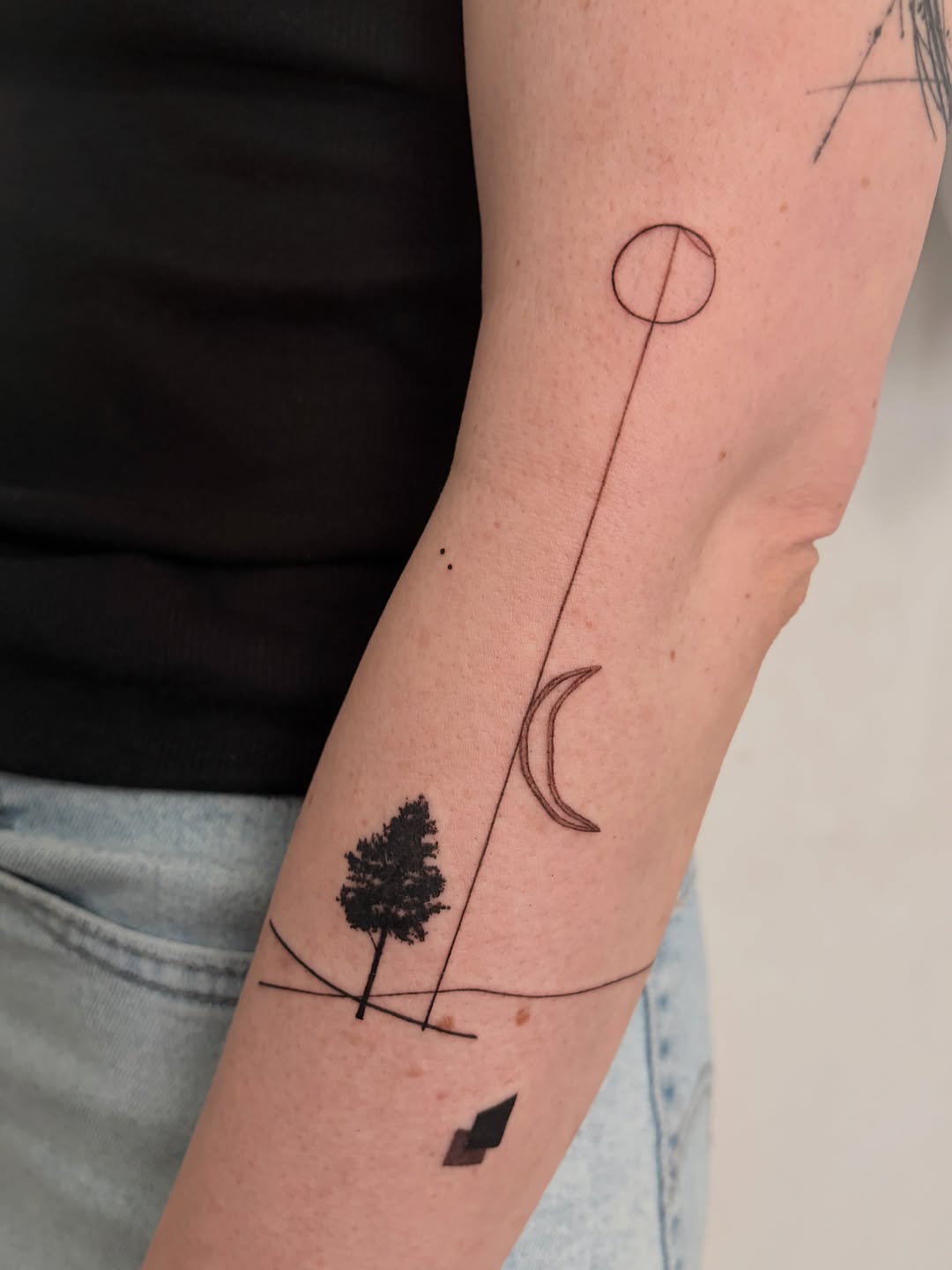 Tattoo by @__lee.young — fine_line, minimalist