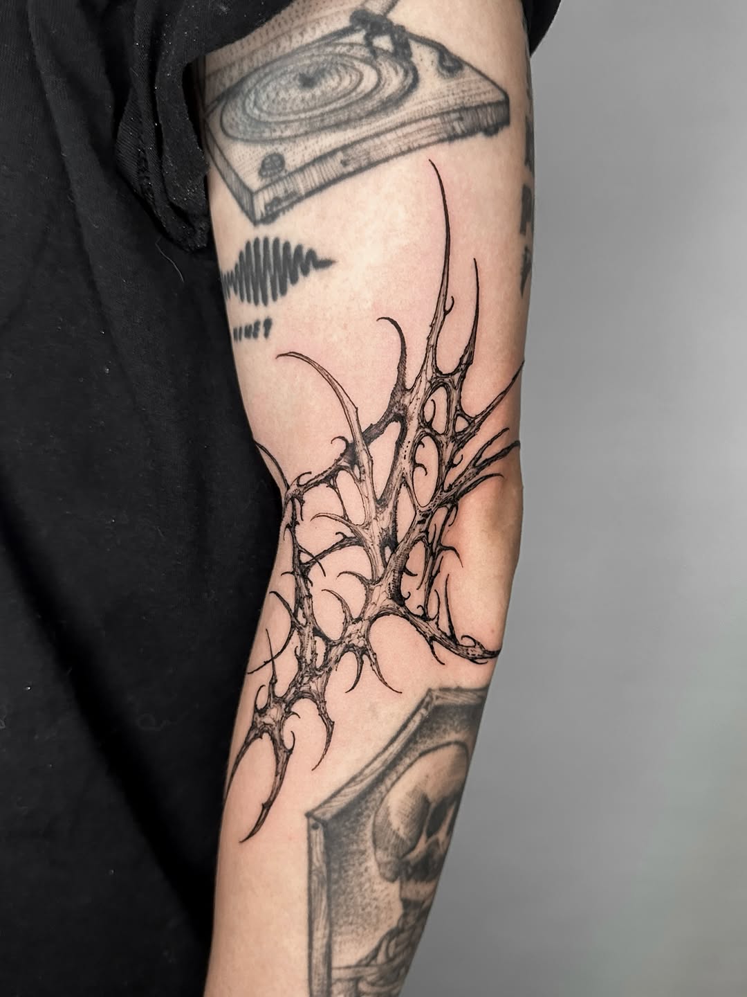 Tattoo by @338tattoo — blackwork, illustrative