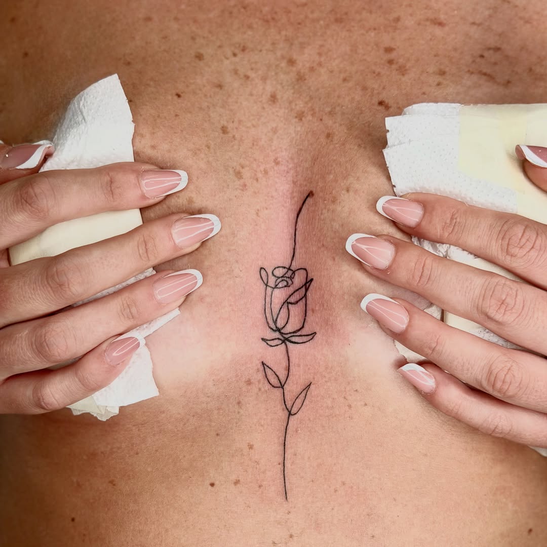 Tattoo by @ferraratattooo โ fine_line