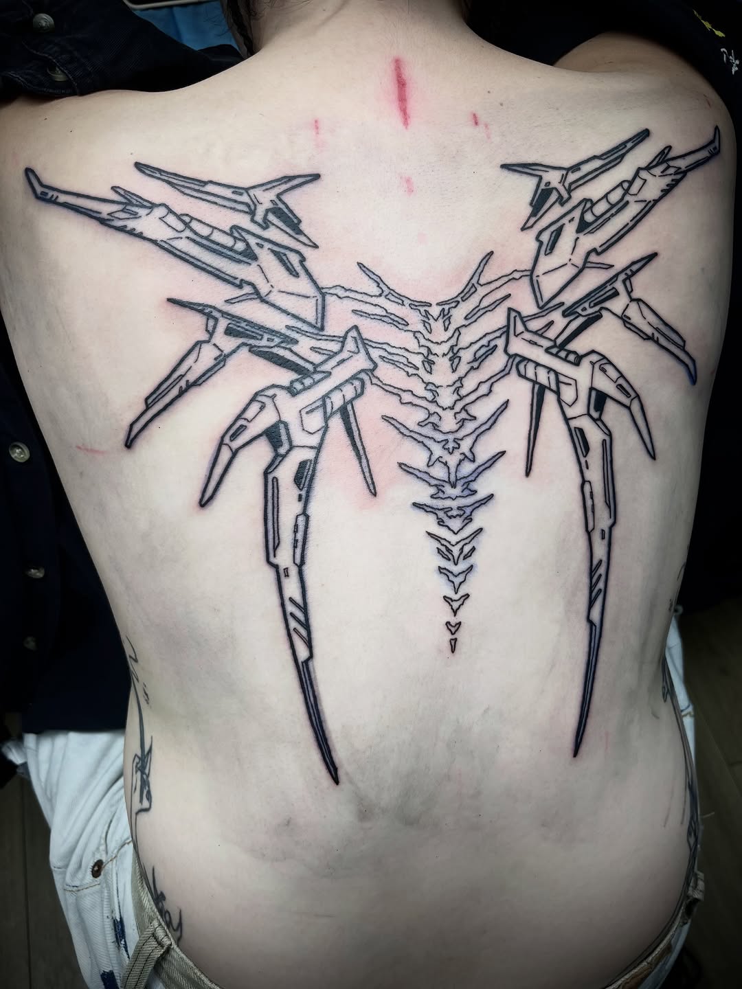 Tattoo by @pls_tnx โ blackwork, geometric