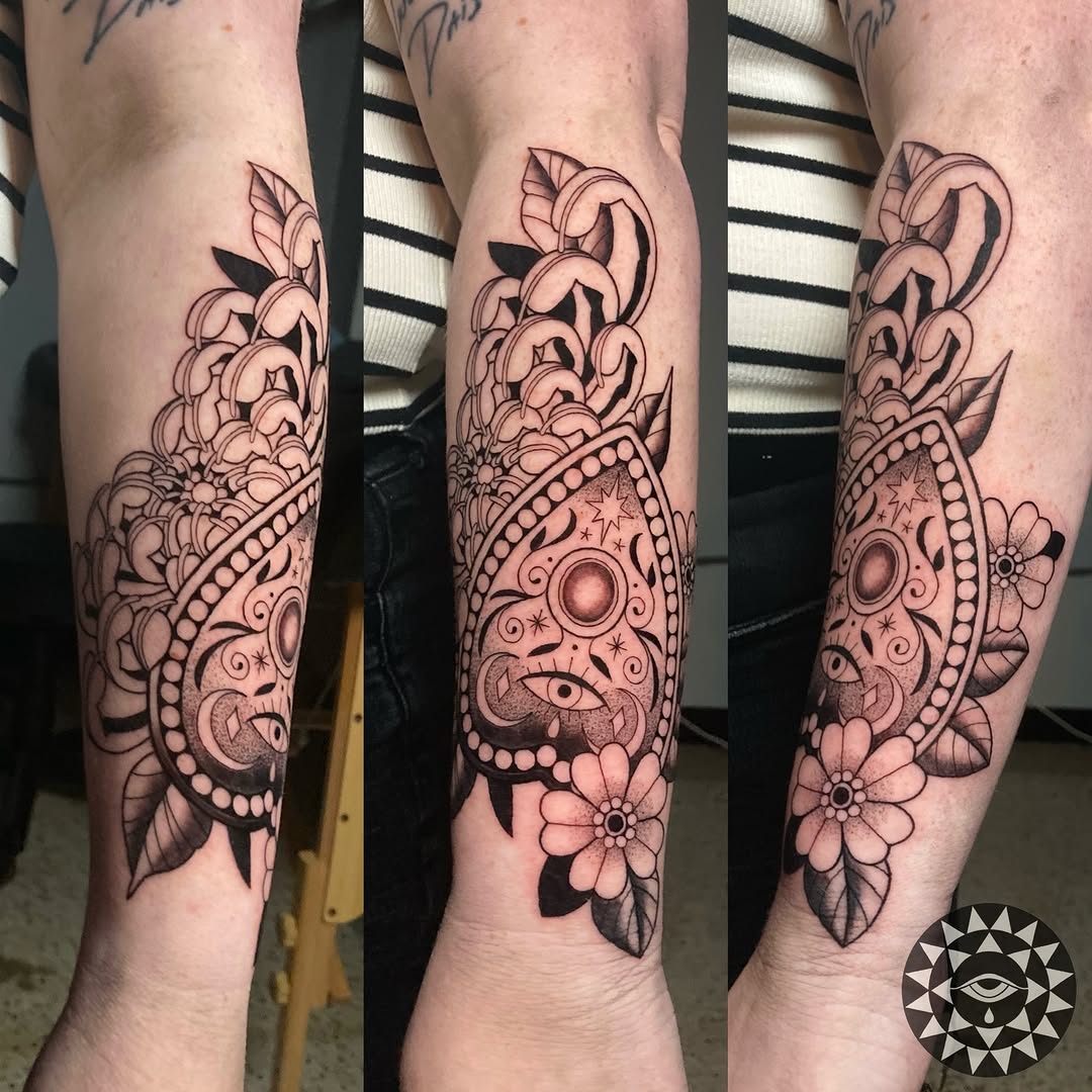 Tattoo by @chelsartistry — black_and_grey, ornamental