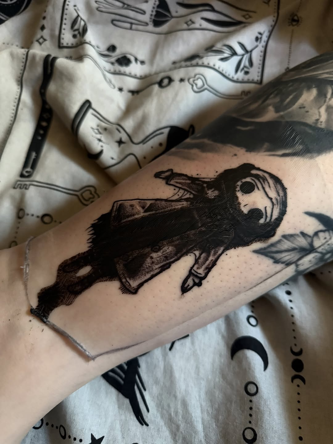 Tattoo by @bennwho_tattoo โ blackwork, illustrative