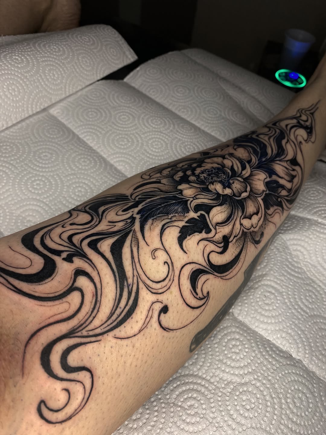 Tattoo by @garotodatatuagem β japanese_irezumi, black_and_grey