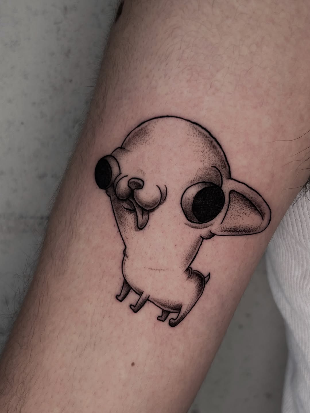 Tattoo by @la_diabhla — black_and_grey, dotwork