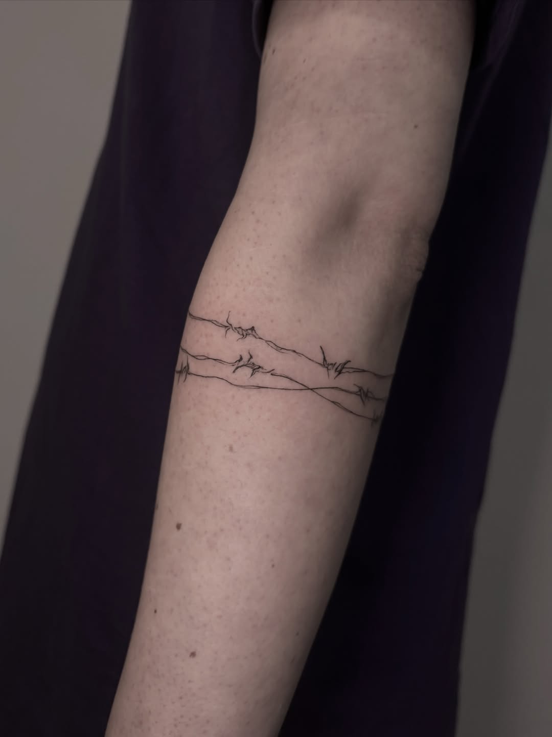 Tattoo by @ariusink โ fine_line