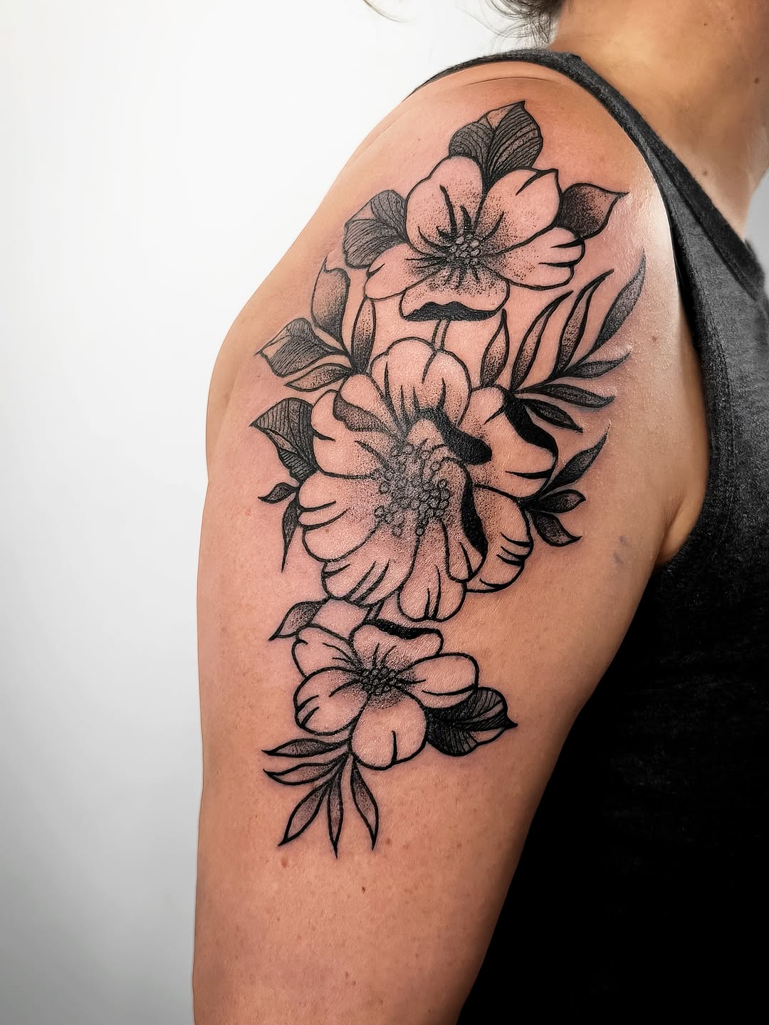 Tattoo by @ombre_mystic β fine_line, dotwork