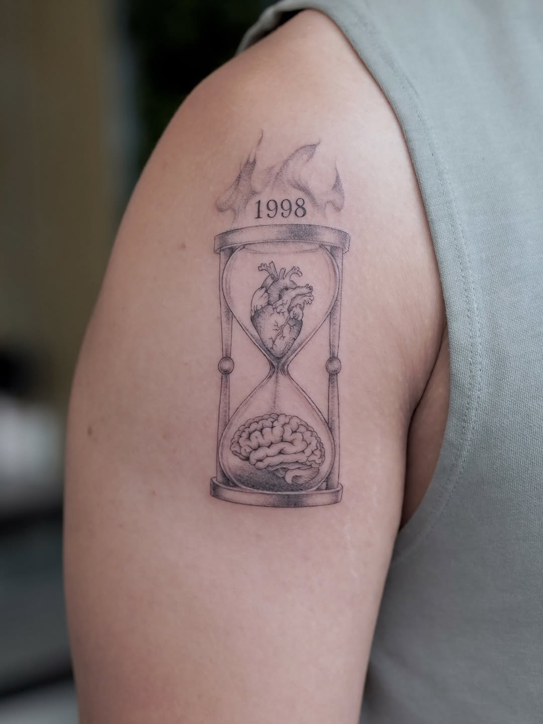 Tattoo by @julsietattoos — fine_line, black_and_grey