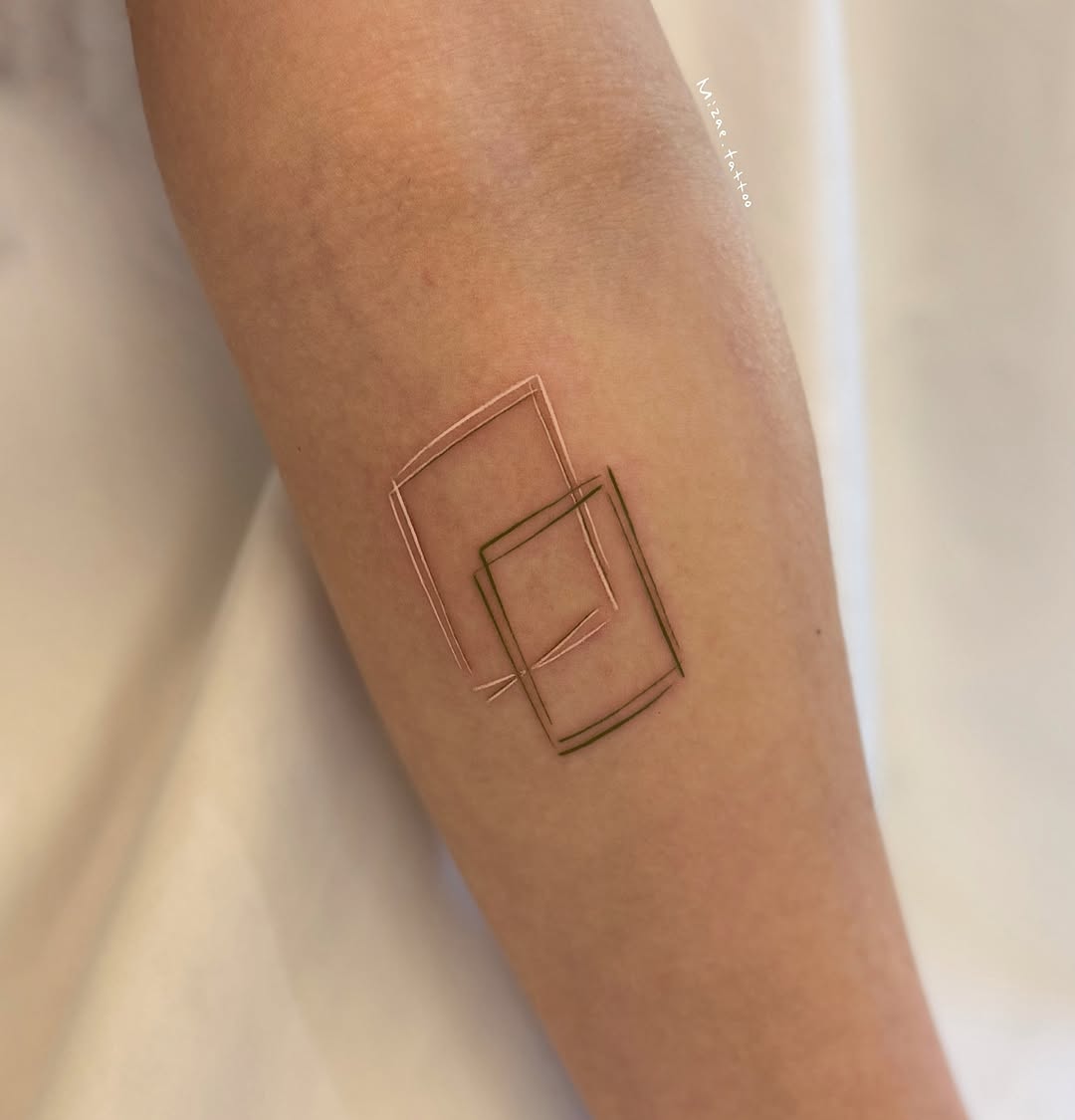 Tattoo by @mizae.tattoo — fine_line, geometric