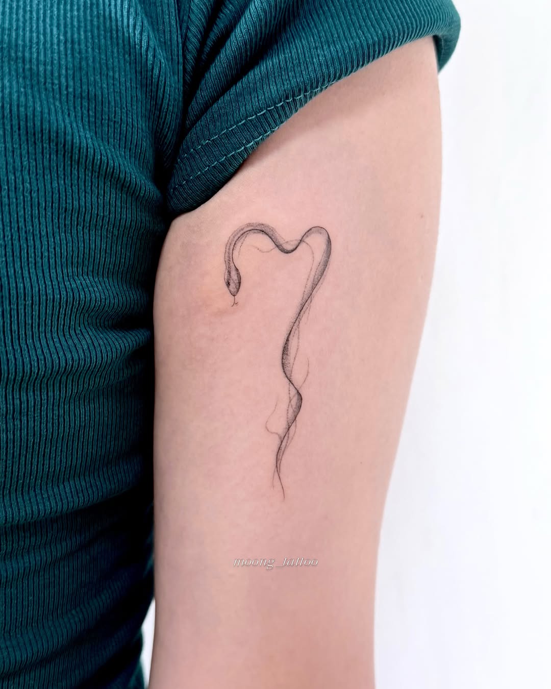 Tattoo by @moong_tattoo — fine_line, dotwork
