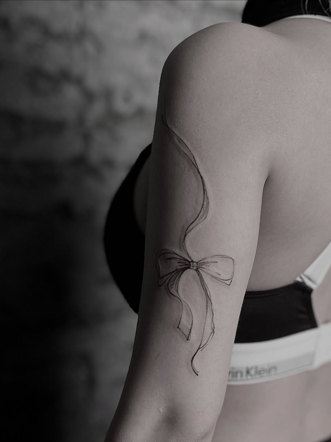 Tattoo by @nu9na_tattoo — fine_line, minimalist