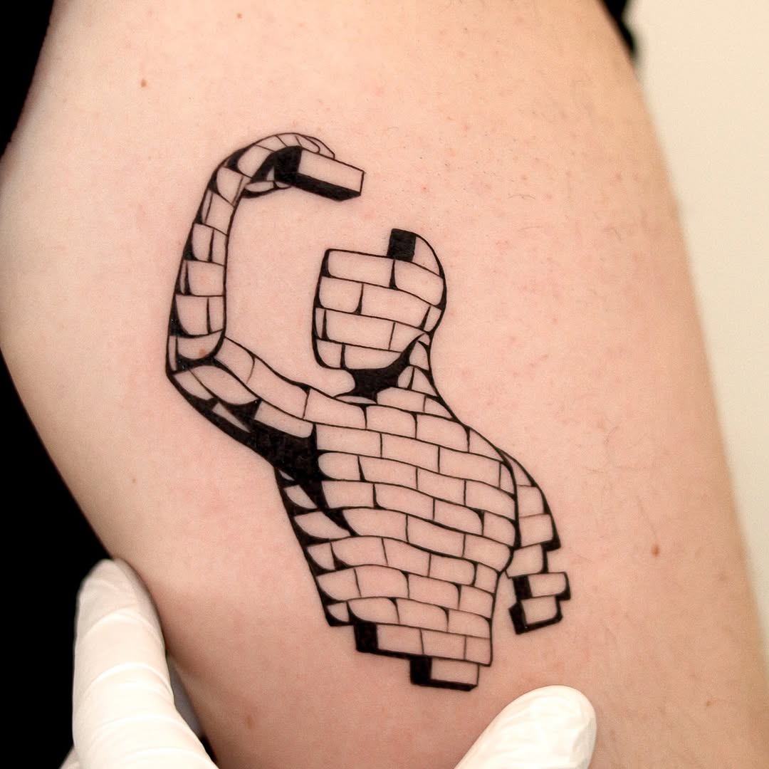 Tattoo by @tattooer_oom — blackwork