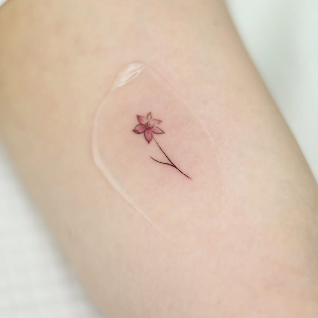Tattoo by @wittybutton_tattoo — fine_line